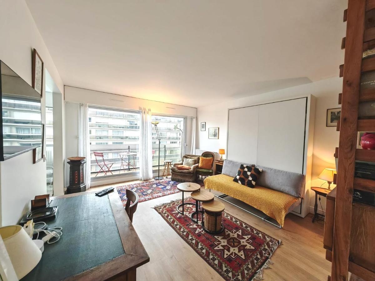 Appartement Avec Balcon Et Parking A Paris Alesia Eksteriør bilde